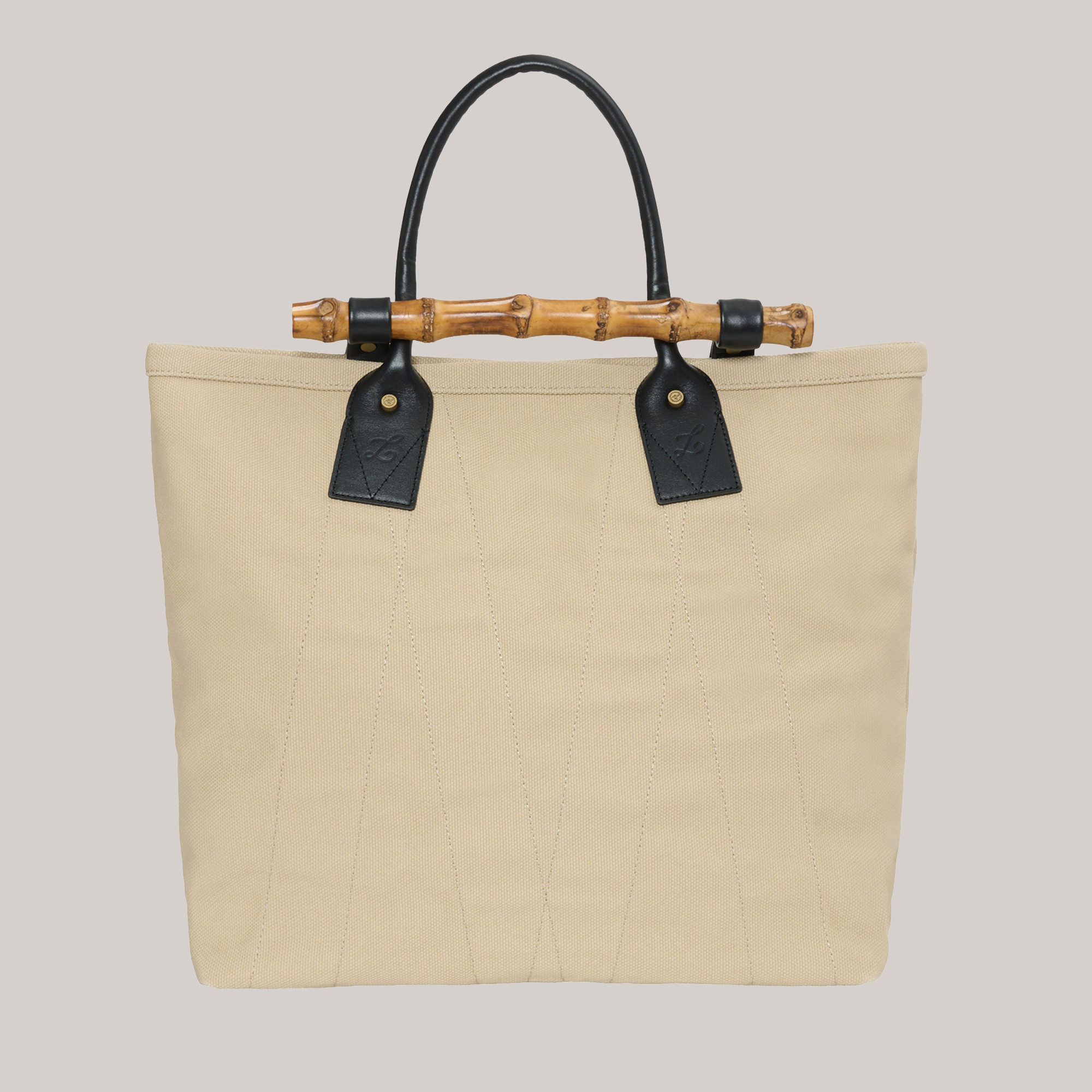 VERTICAL TOTE BAG ¥100,100-(税込)