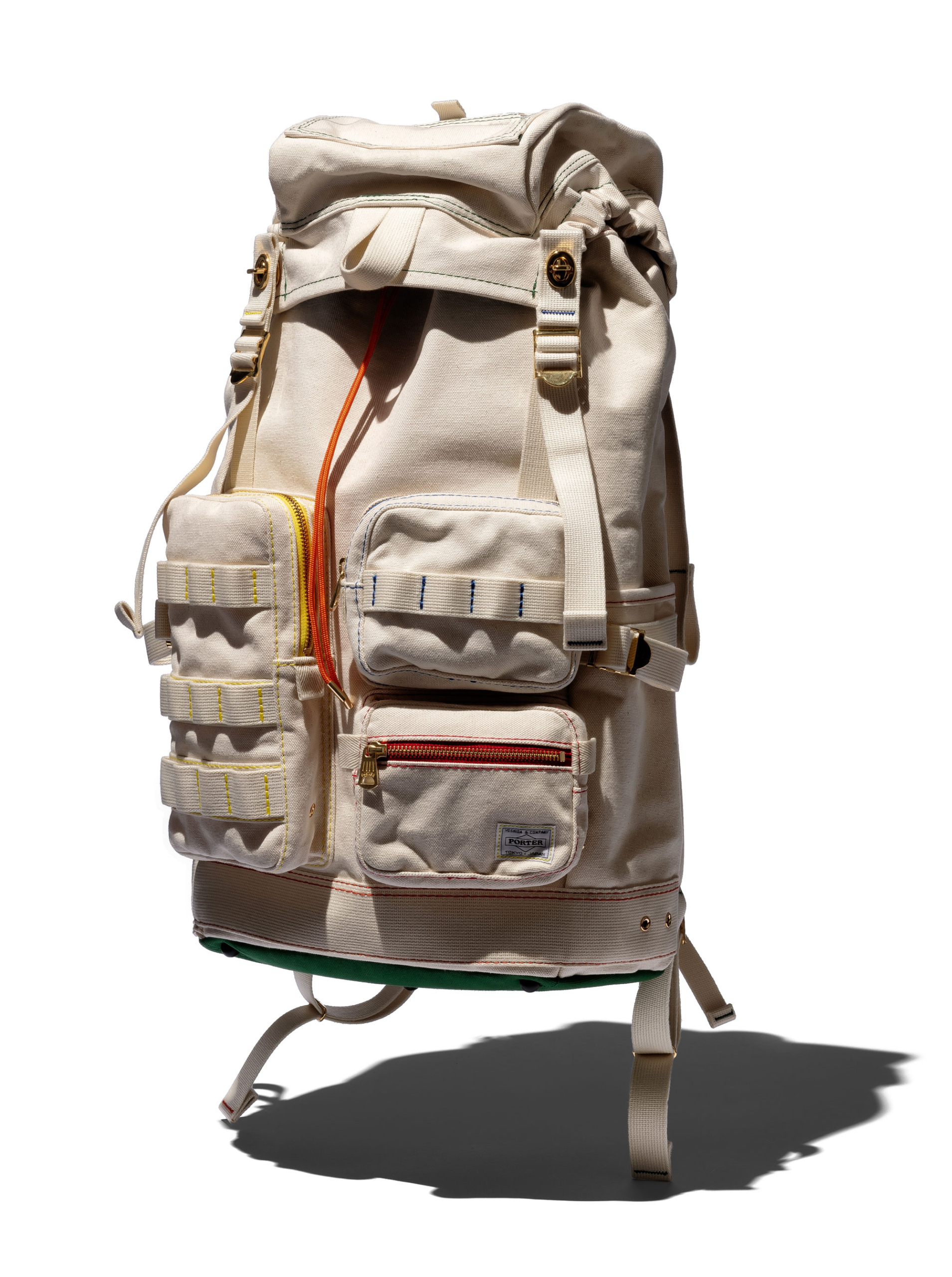 CANVAS BACKPACK(L)  ¥187,000(税込)