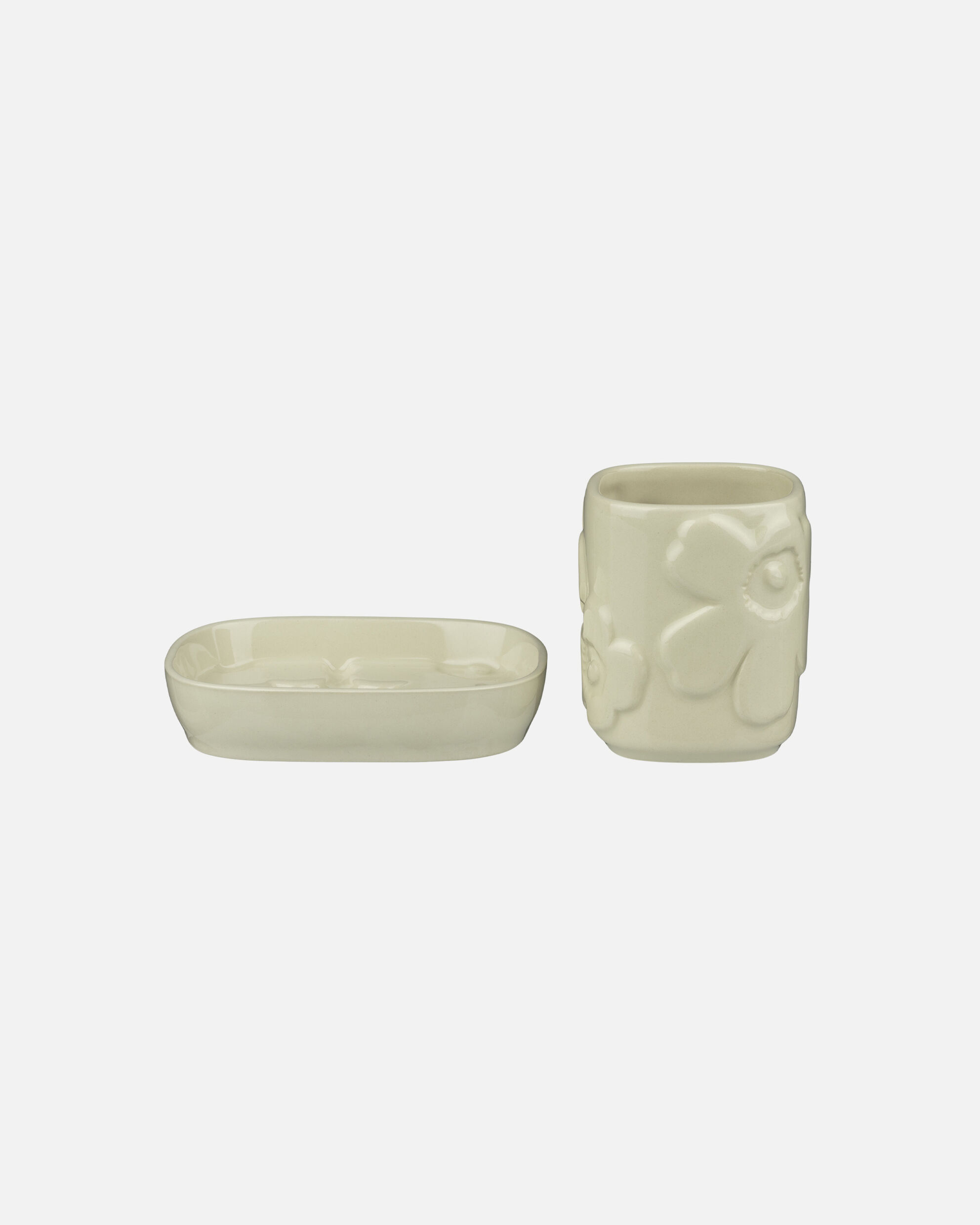 Unikko bathroom accessory set ￥15,400 ＊公式オンラインストア限定