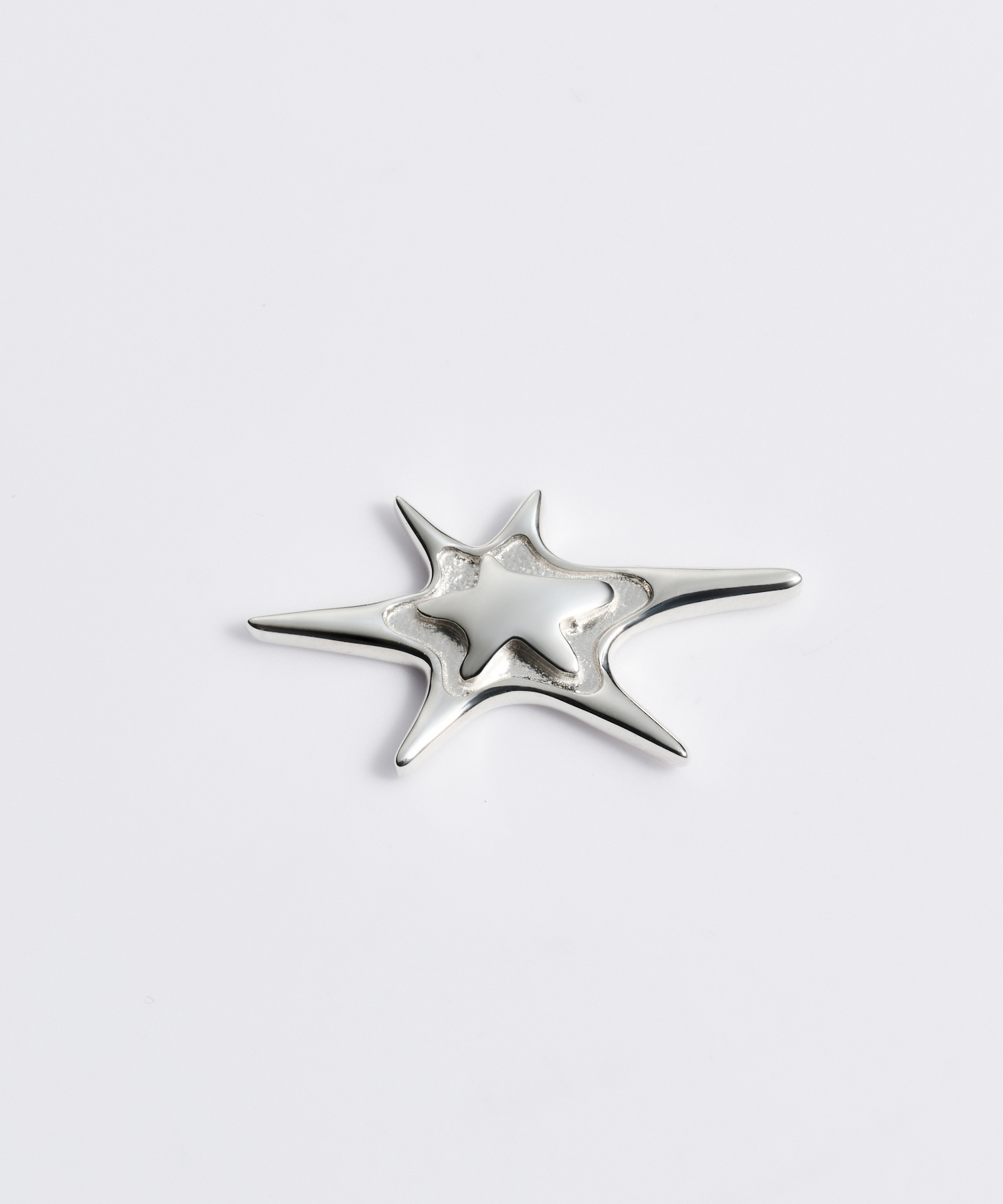 SVスターピアス ¥7,700(税込)