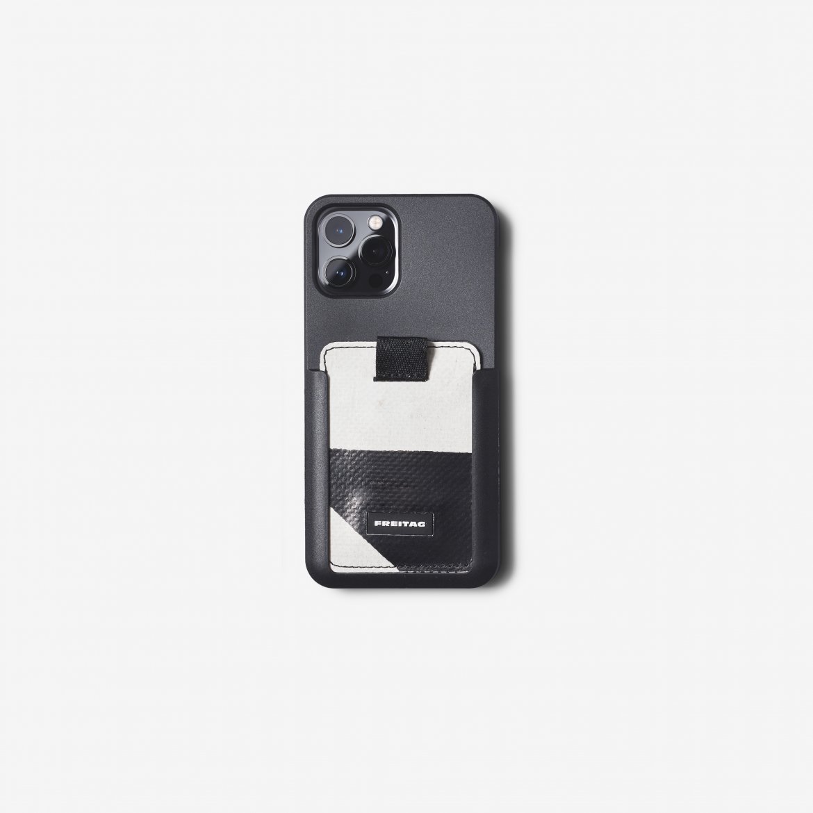 FREITAG、スキーブーツから作られたiPhoneケース『FREITAG CIRC-CASE