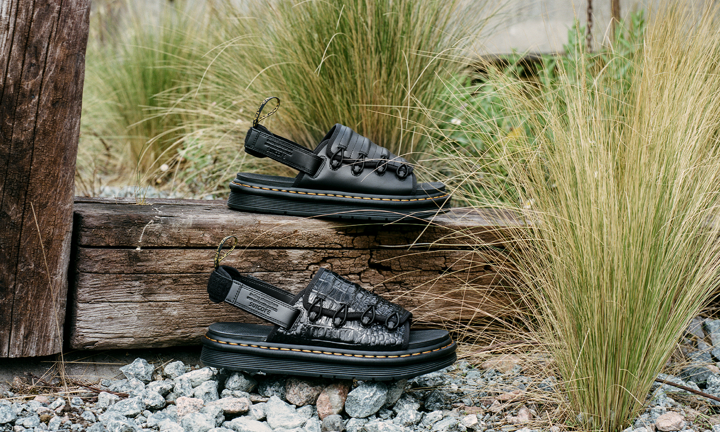DR.MARTENS X SUICOKE リラックス感と洗練されたデザインを兼ね備えたコラボ新作サンダル