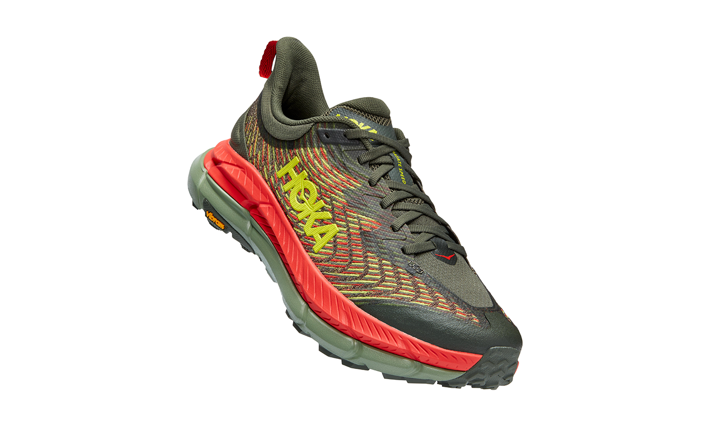 HOKAから、反発性の高いクッショニングでテクニカルな路面に対応する新モデル登場