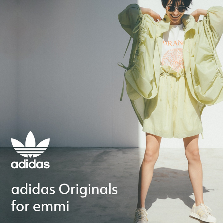 「adidas Originals for emmi」から柔らかなカラーリングで別注したSUPERSTAR新作が登場