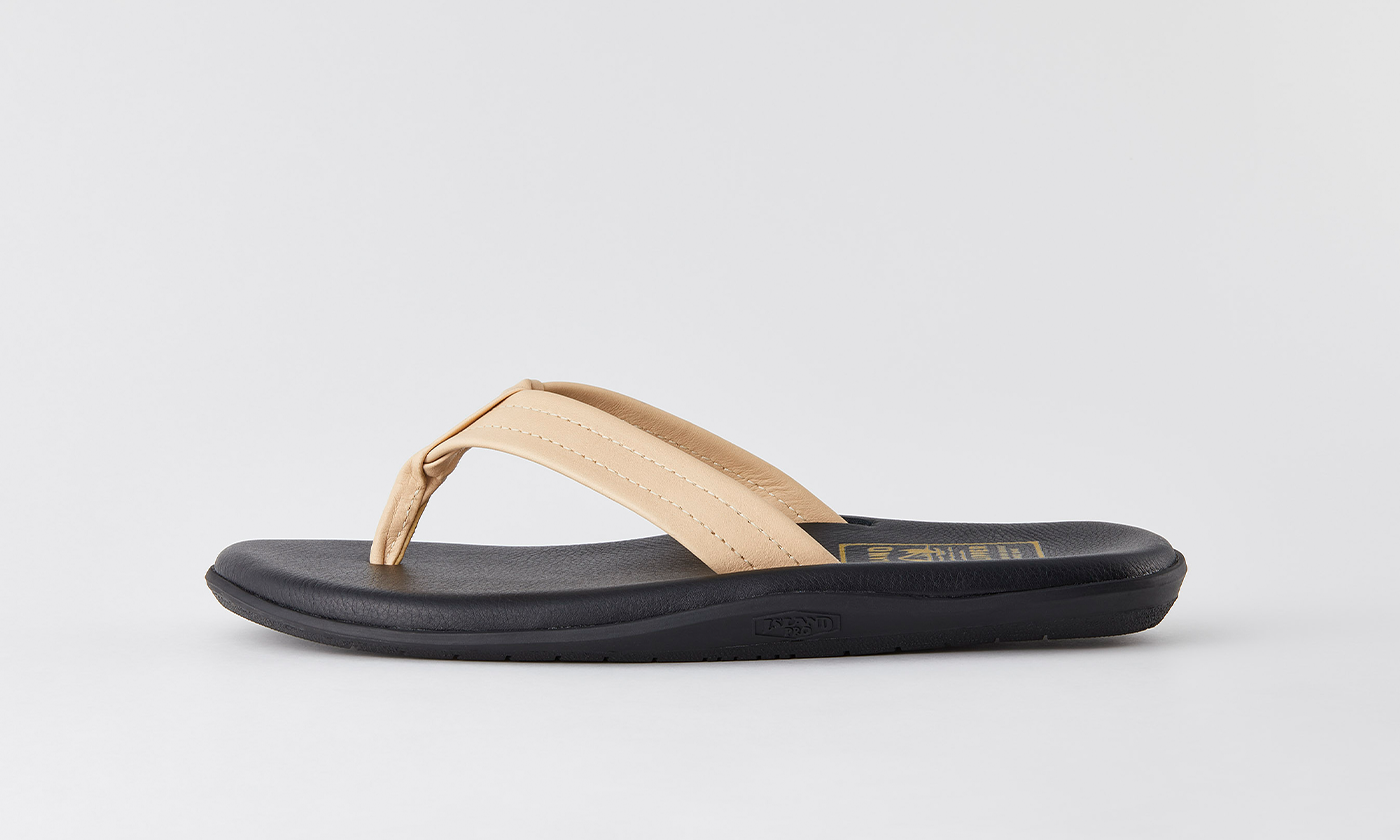 イル ビゾンテ、ISLAND SLIPPER コラボサンダル発売 | BLAZEVY 