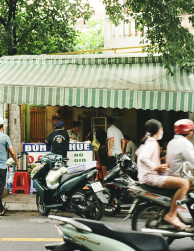 ベトナム旅行記  vol.2  朝を食べに行く。屋台から見えた、ベトナムの日常