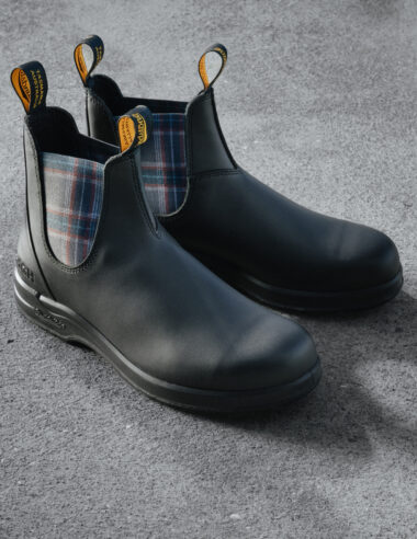 ＜News＞ Blundstone × COMME des GARÇONS HOMME 再び登場！伝統とハイファッションの融合