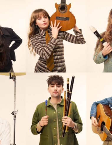 ＜News＞ 儚さと力強さが共存する唯一無二のアンサンブルで人気のBlack Country, New Road が12月に単独来日！最新アルバムも注目です