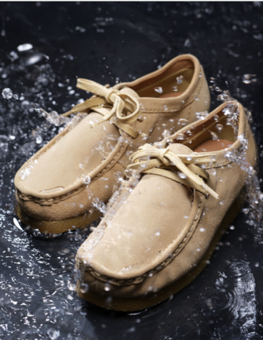 ＜News＞クラークスの定番「ワラビー」よりアクティブな日常にフィットする全天候対応モデルとして登場