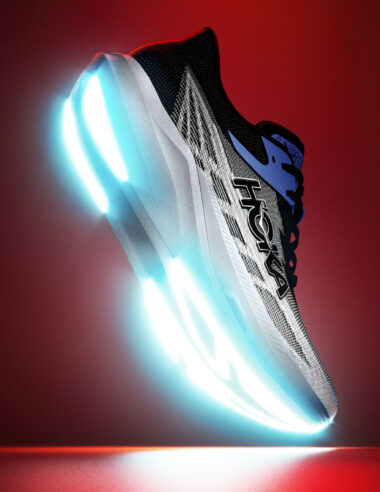 ＜News＞ランナーに朗報！HOKAから快適性と安定性を両立し、自己最新記録のペースを押し上げるその名も「 ROCKET X 3 」が新登場