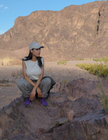 【メレル】「黒いテック」を卒業する。名作カメレオンの進化形、GORE-TEX搭載の“色彩豊かな”新作が誕生。