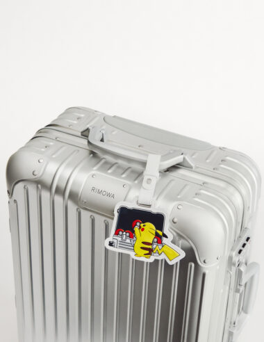 【RIMOWA × ポケモン】30周年を祝う日本限定コレクション！モンスターボール風ホイールやピカチュウの高級レザーチャームが限定発売